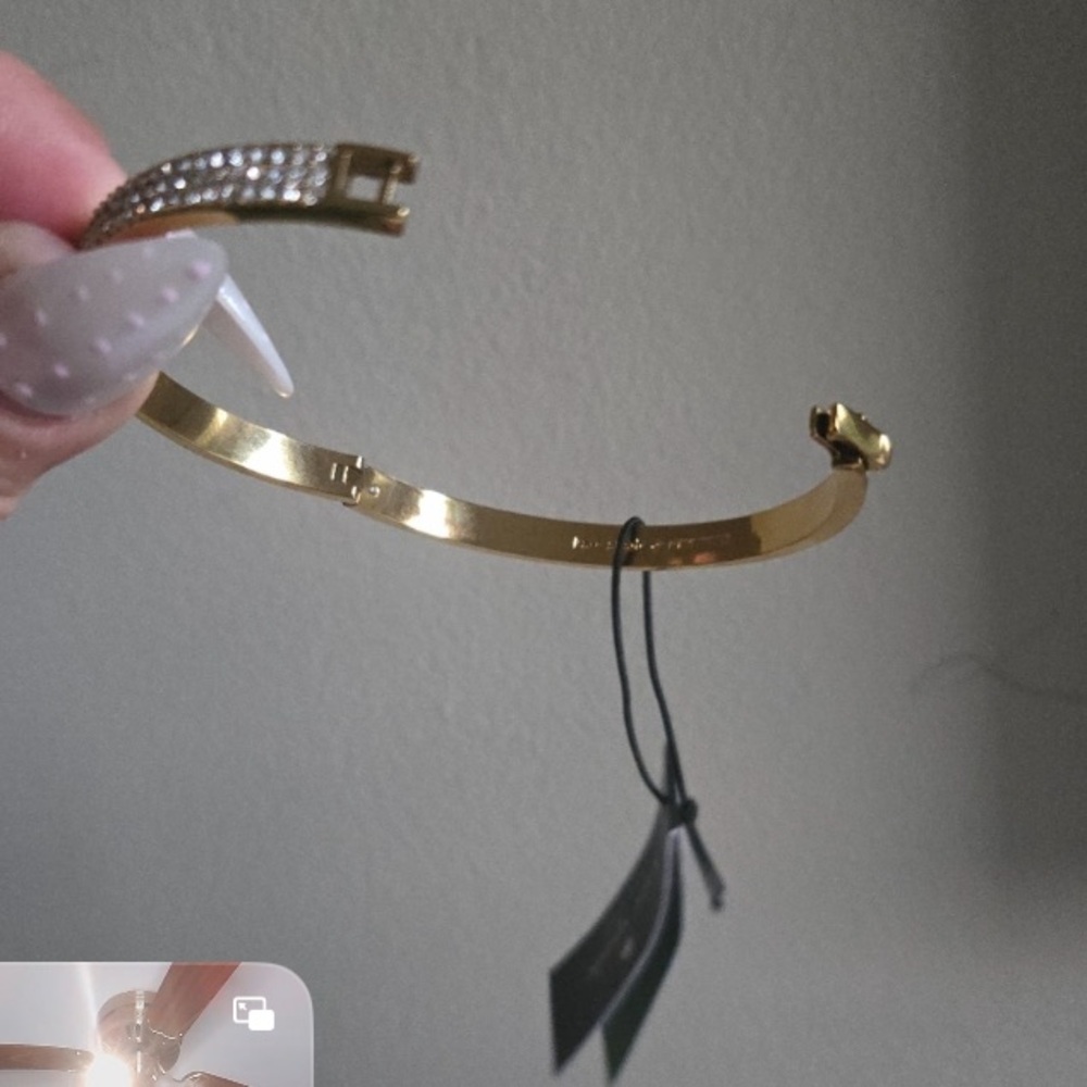 Kate Spade New York Pave Crystal Hinged Bangle Bracelet  Gold - NWT $79 MSRP - Picture 4 of 5